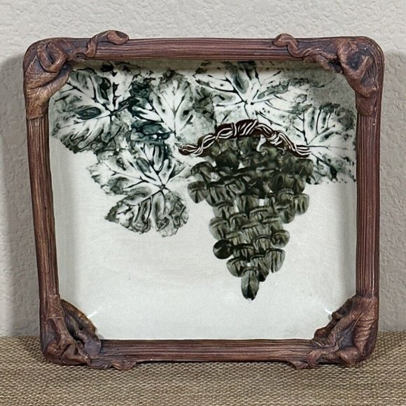 Ellen Evans Terrafirma Square Dish NY‎ Sculpted Pottery 9" Grapes VTG 1999 RARE - Picture 1 of 12